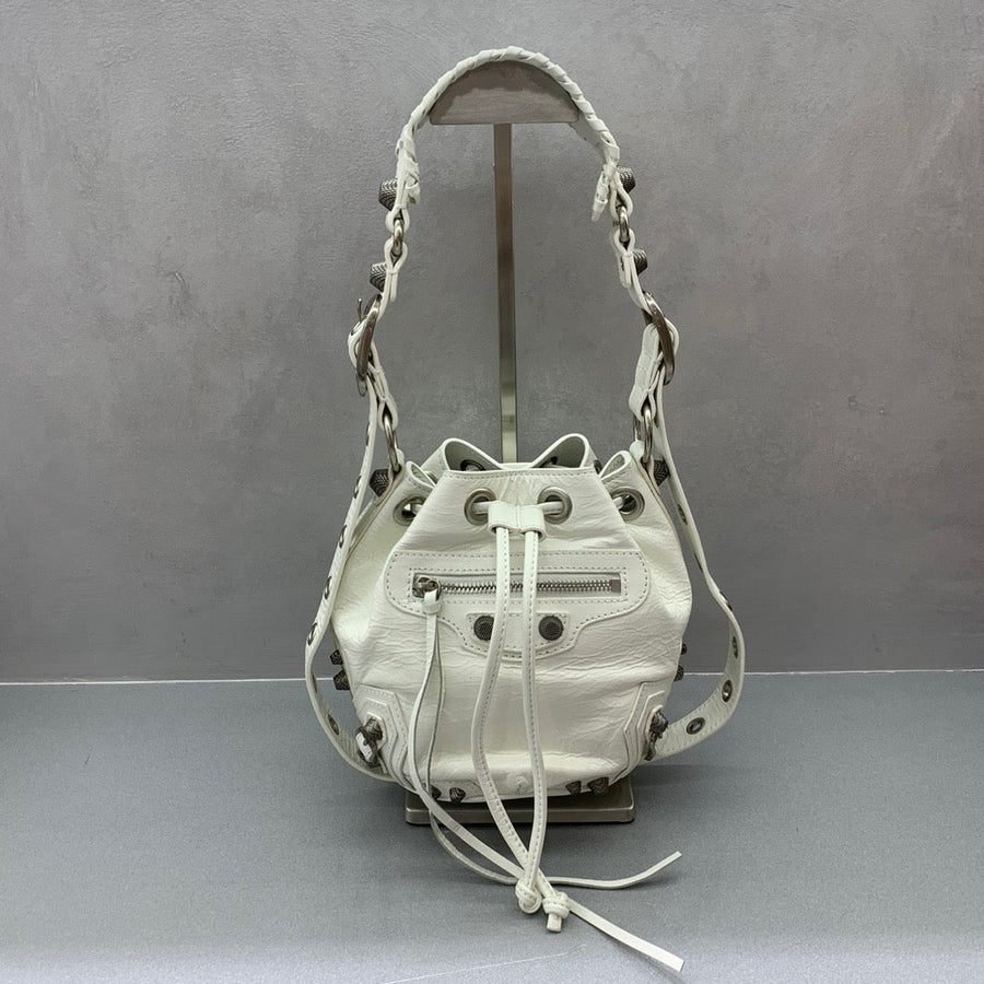 BLCG Cagole Bucket