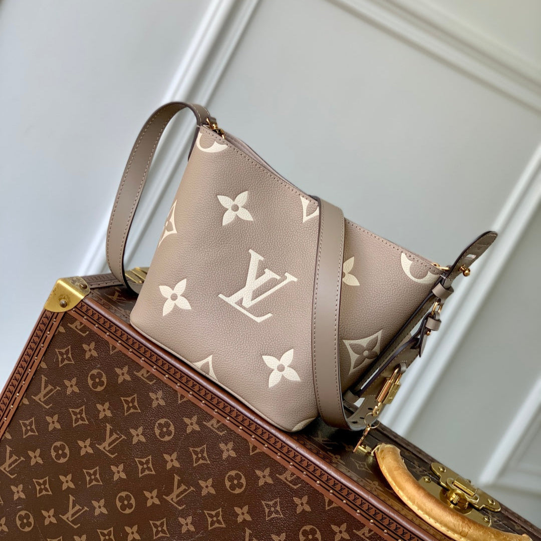 ALL IN BB BAG 18 IN TOURTERELLE GREY AND CREAM EMBOSSED COWHIDE
